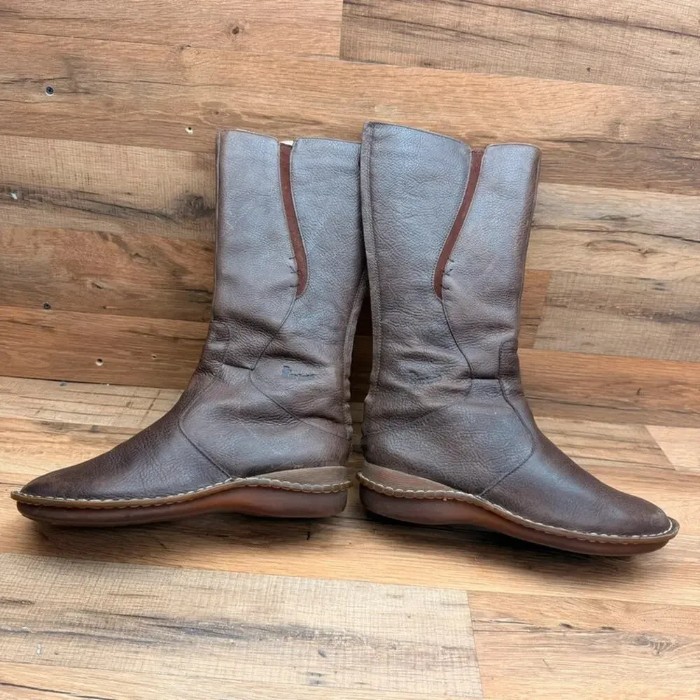 Vtg Dr. Martens size 8 Brown Leather Back Zip Knee High Tall Boots